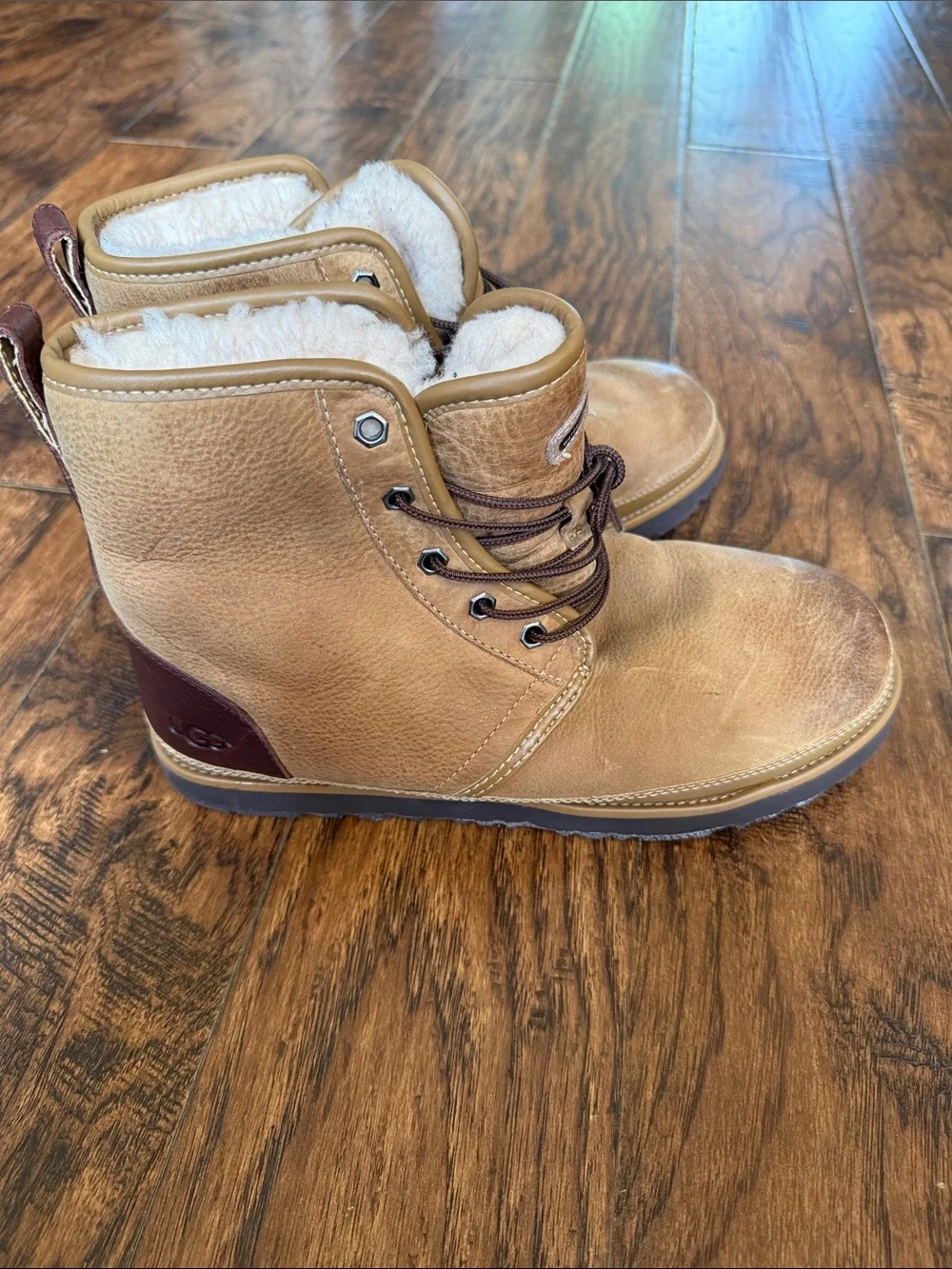 UGG Men's HarkleyWaterproof Leather Desert Tan Winter Boots, size 9